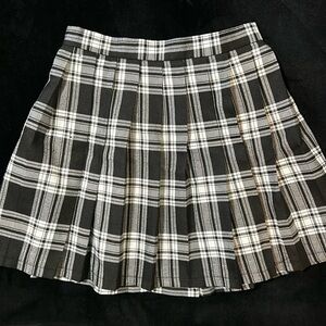 Black&White Pleaded Skirt